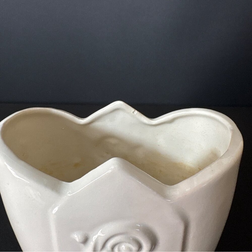 Vintage Fredericksburg Art Deco Pottery Glossy Vase Tulip FiddleHead Fern Motif - Picture 11 of 16